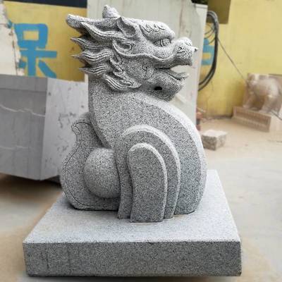 石雕十二生肖 花岗岩抽象雕塑中的园林美学与风水智慧